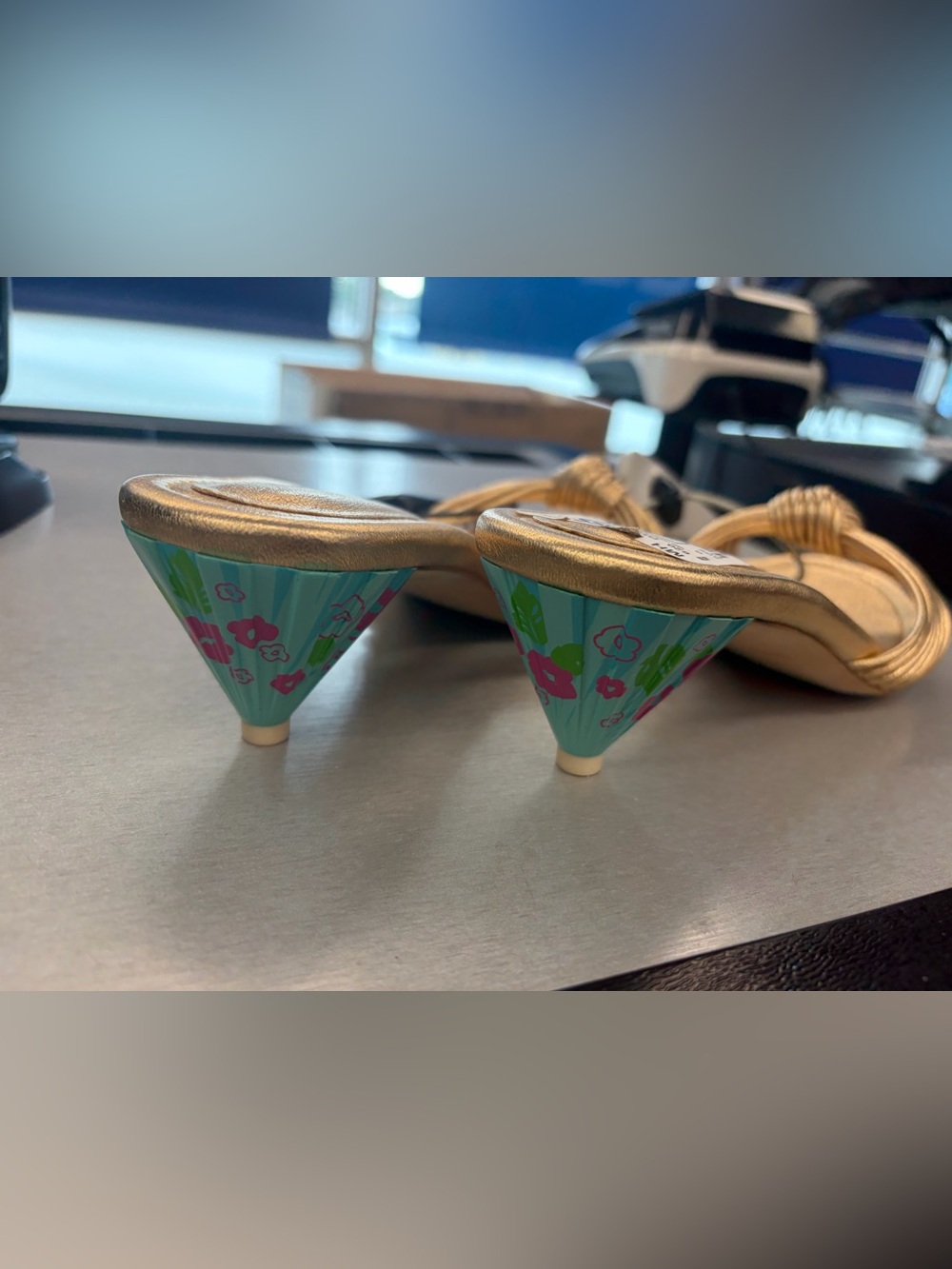 New kate spade Gold Metallic Knotted Tiki Sandals with Turquoise Floral Heel 6.5 - Picture 5 of 6